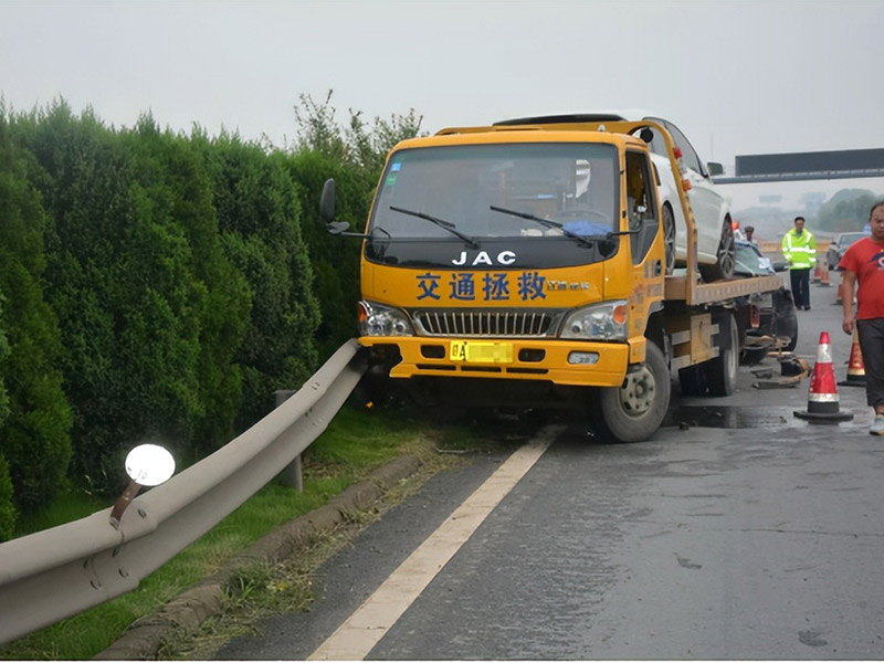 綏化汽車雪地困境救援：專業救援，助您安全回家