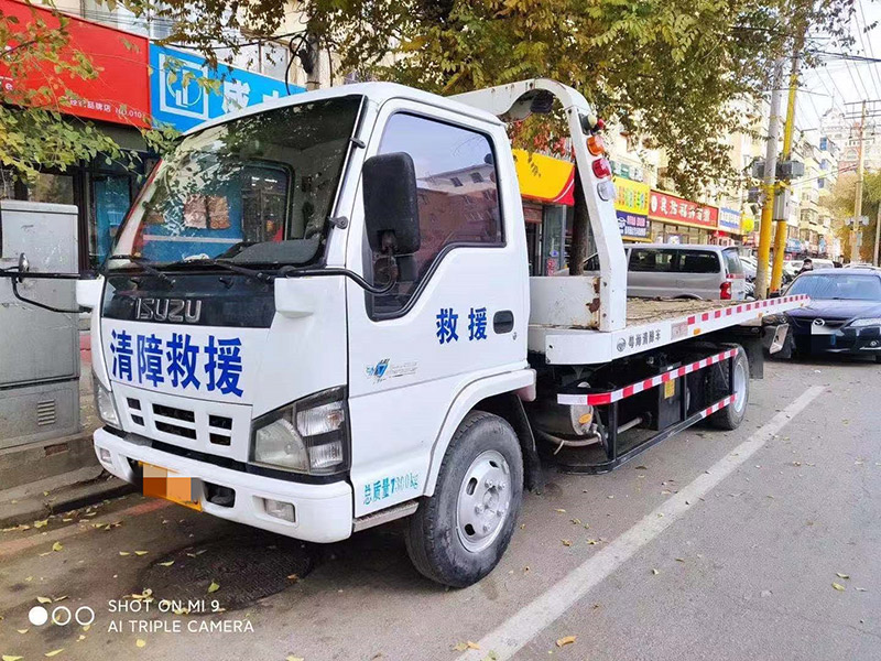 酒泉汽車雪地困境救援：專業團隊緊急出動，助您安全脫困