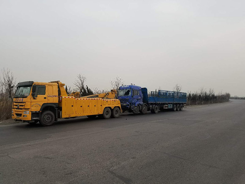 果洛汽車雪地困境救援：專業團隊緊急響應，助您安全脫困